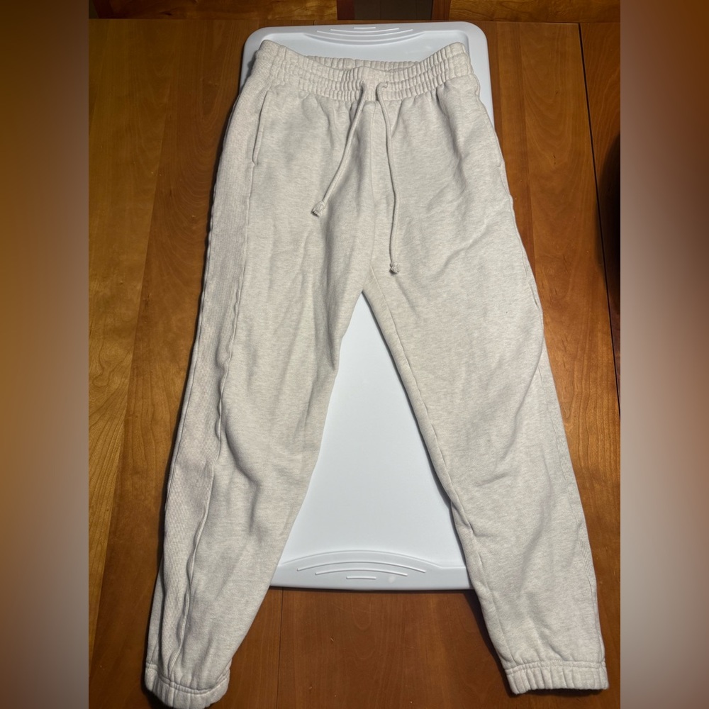 Aritzia TNA Cozy Boyfriend Off-White Jogger Pant
